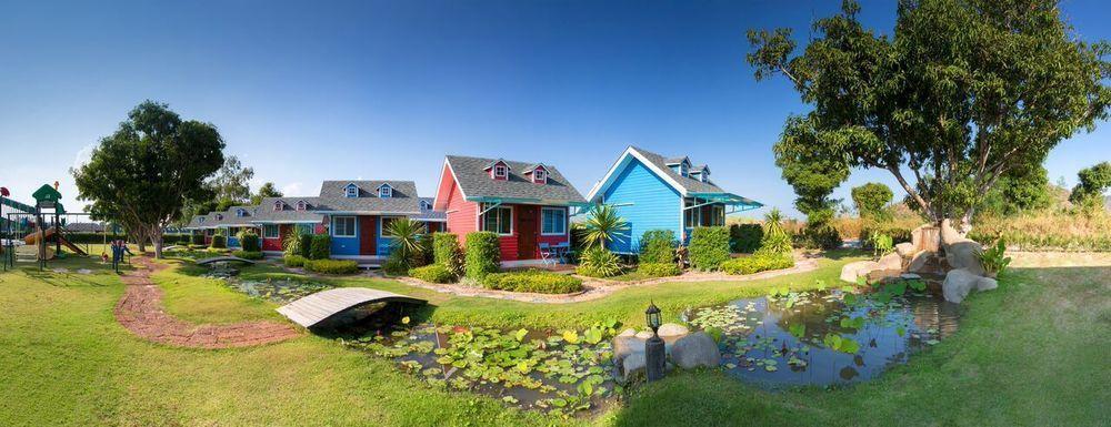 Electric Mango Luxury Resort
