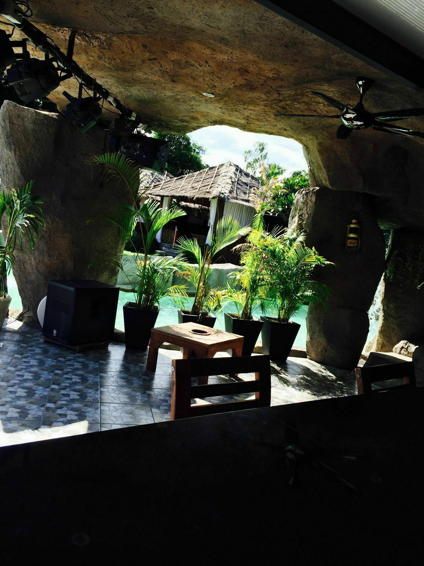 Electric Mango Luxury Resort